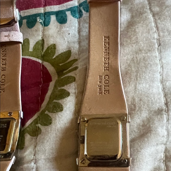 Kenneth Cole Blush Pink Women's Watch Set - Picture 4 of 7
